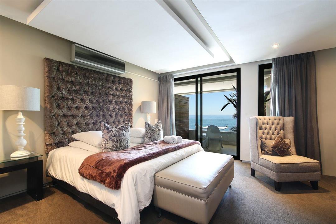Periwinkle luxury room